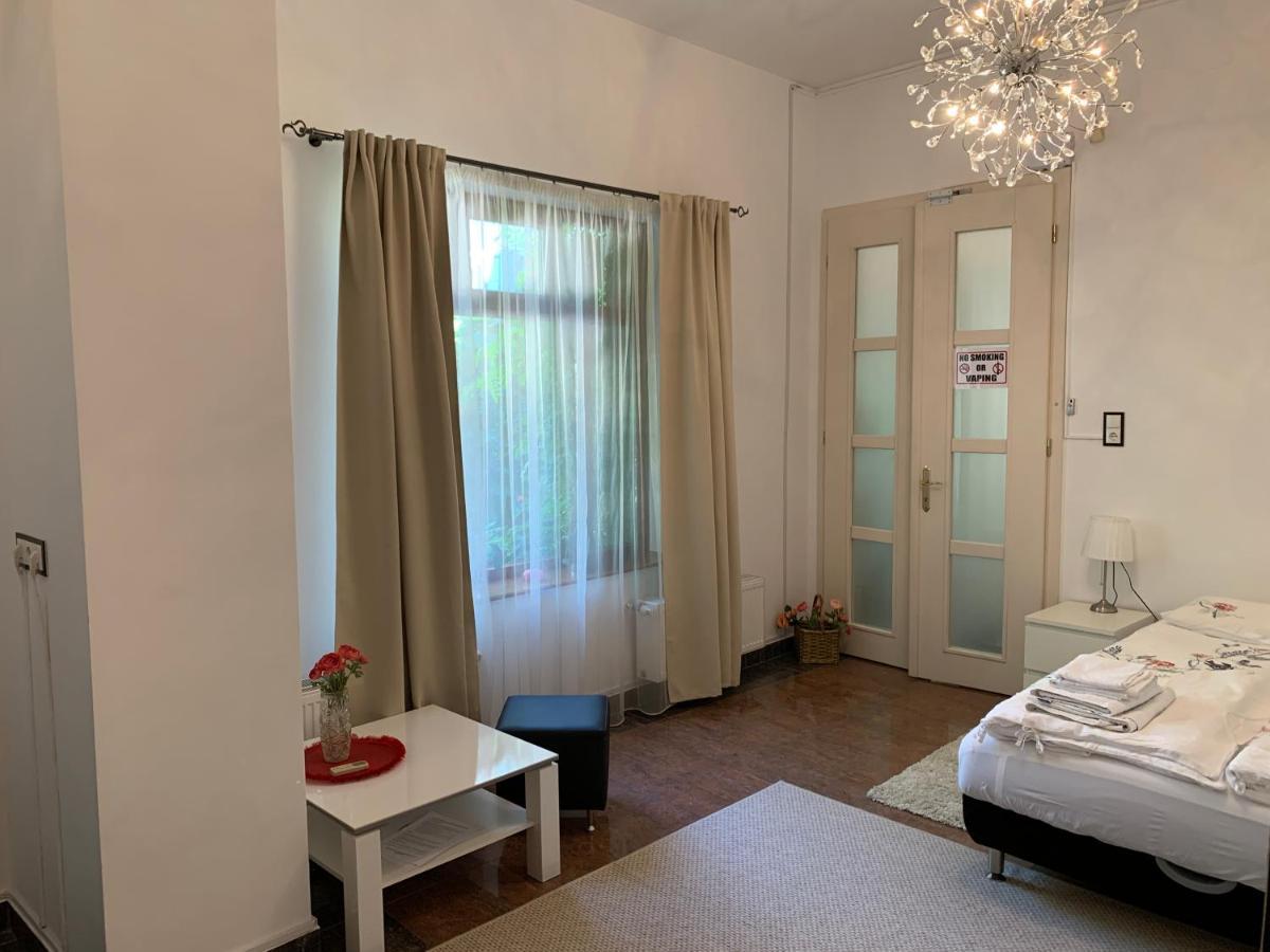 Casa Central Luxury Oradea Ngoại thất bức ảnh